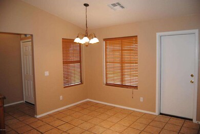 Eat-In Dining Area