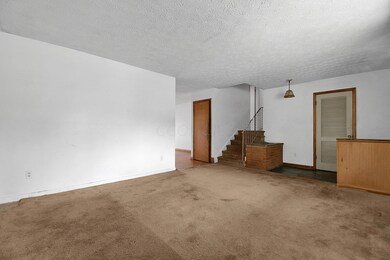 1268 Erickson Rd, Columbus, OH 43227 - photo 4