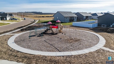 903 Sunset St, Valley Springs, SD 57068 - photo 3