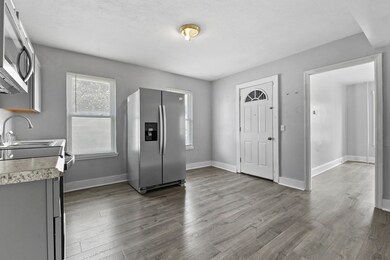 16 Laurel St, Clinton, MA 01510 - photo 7