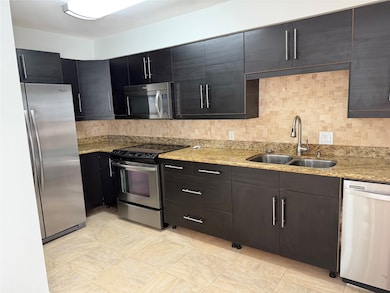 10328 Longmont Dr unit 47/1, Houston, TX 77042 - photo 4