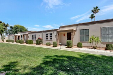 03_10026_W_Hawthorn_Dr__03_mls