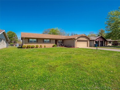 605 Lampton Ln, McAlester, OK 74501 - photo 2