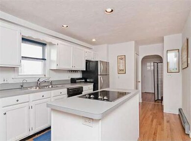 595 South St, Roslindale, MA 02131 - photo 7