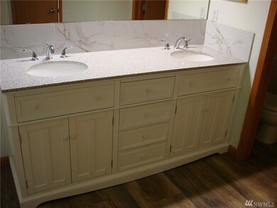 1002 Sigafoos Ave NW, Orting, WA 98360 - photo 2