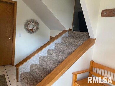 2504 W 45th St, Davenport, IA 52806 - photo 3