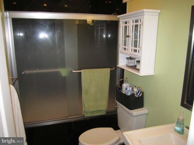 7822 Stovall Ct, Lorton, VA 22079 - photo 7