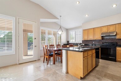 08-Kitchen