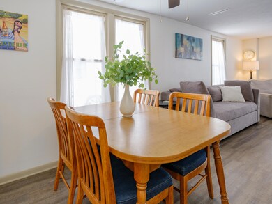3513 Lowden St-108