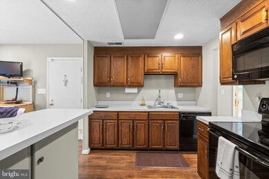 3605 John Carroll Dr, Olney, MD 20832 - photo 7