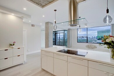 The Greenway unit 15L, Houston, TX 77046 - photo 2