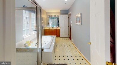 8509 Hillview Rd, Hyattsville, MD 20785 - photo 6