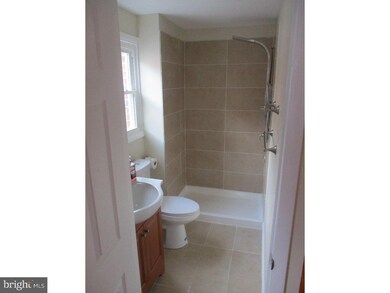 327 Roberta Ave, Darby, PA 19023 - photo 4