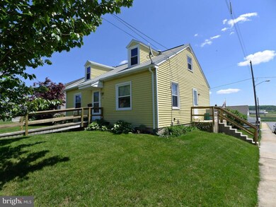 202 Wecaf Rd, New Holland, PA 17557 - photo 2