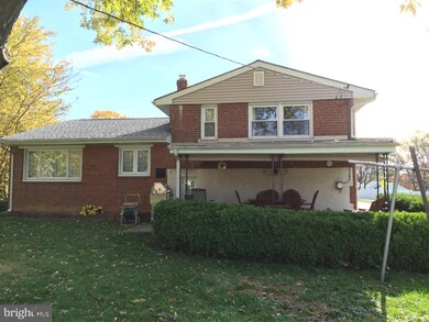 1432 Sandwood Rd, Conshohocken, PA 19428 - photo 6