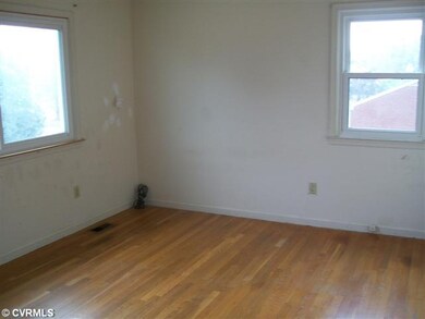 617 Roberson St, Petersburg, VA 23805 - photo 6