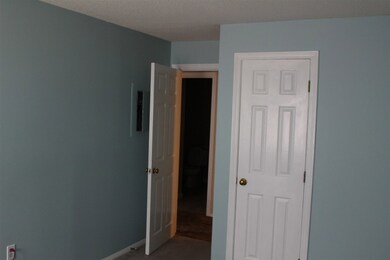 1929 Blackstone Dr unit 1929, Nashua, NH 03063 - photo 7