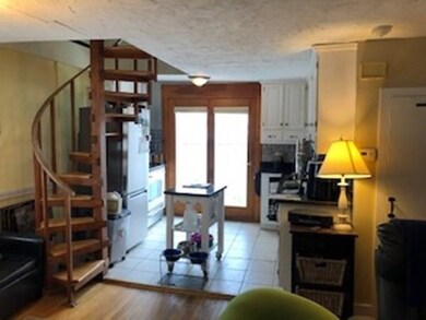 137 Water St unit 3, Newburyport, MA 01950 - photo 4