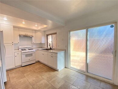 12215 Carnation Ln unit B, Moreno Valley, CA 92557 - photo 6