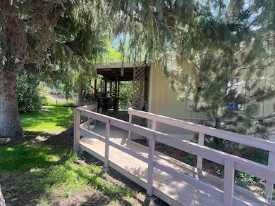 919 & 921 S Fir, Jerome, ID 83338 - photo 4