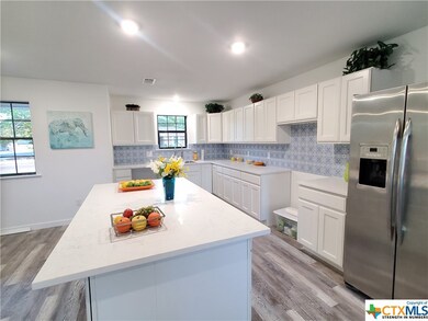 1231 Craig St, Copperas Cove, TX 76522 - photo 2