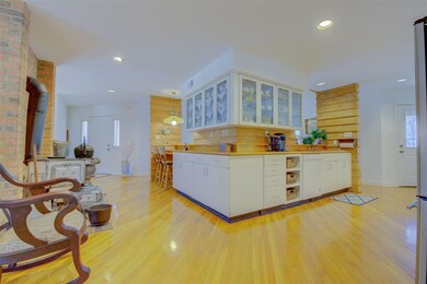 Wonderful open and airy kitchen.