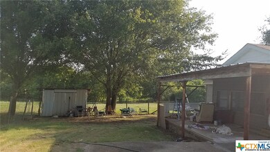 1282 Blue Cut Rd N, Mc Gregor, TX 76657 - photo 2