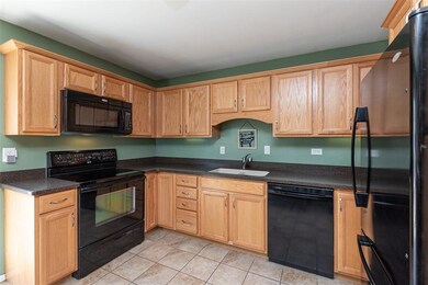 5539 Plainview Dr NW, Cedar Rapids, IA 52405 - photo 7