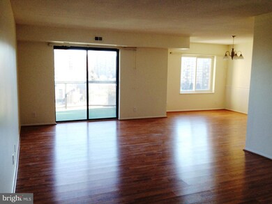 The Rotonda unit 623, McLean, VA 22102 - photo 2