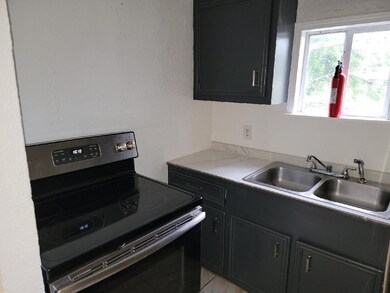 5504 Jensen Dr unit 4, Houston, TX 77026 - photo 3