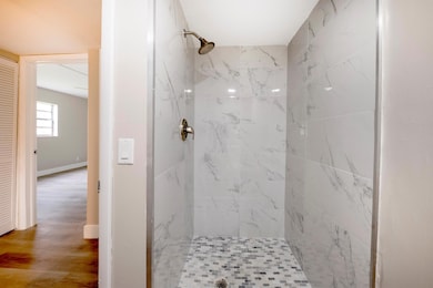 917 Flanders T, Delray Beach, FL 33484 - photo 5