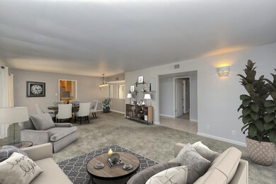 002_Living - Dining Rooms - vs
