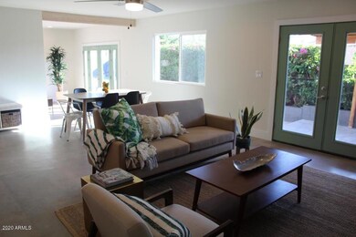 9854 N 28th Way Open Living & Dining