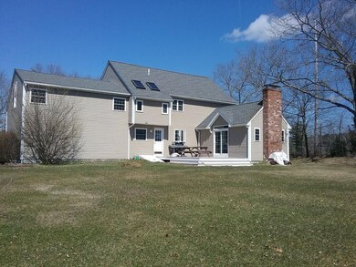 23 Reservoir Dr, Bellingham, MA 02019 - photo 3