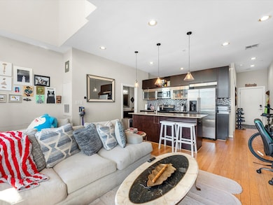 1406 Columbus St unit 303, Houston, TX 77019 - photo 6