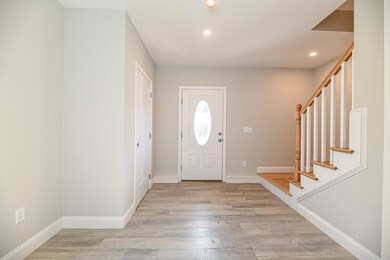 Lots of room at the entry way!!