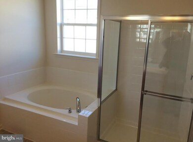 737 Bristol Dr, Greencastle, PA 17225 - photo 6