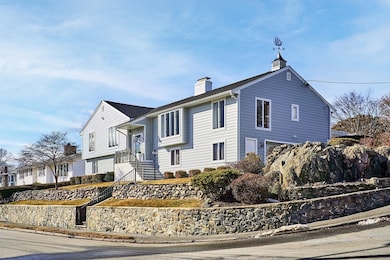 10 Merrymount Dr, Swampscott, MA 01907 - photo 2