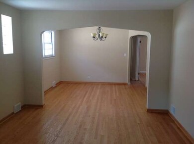 6141 N Fairfield Ave, Chicago, IL 60659 - photo 2