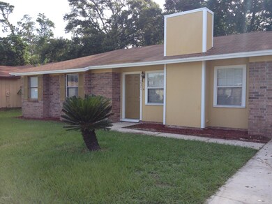 2571 Sandusky Ave E, Jacksonville, FL 32216 - photo 2