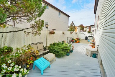 272 Leverett Ave, Staten Island, NY 10308 - photo 7