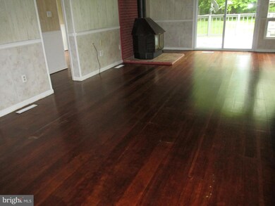 486 S Independence Dr, Montross, VA 22520 - photo 3