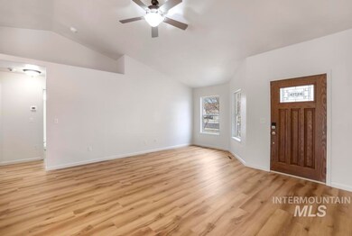 1343 Valencia St, Twin Falls, ID 83301 - photo 4