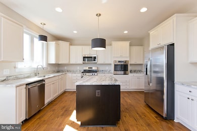 352 Wayside Mill Ln, Middletown, VA 22645 - photo 4