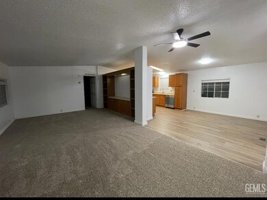 14035 Rosedale Hwy unit 81, Bakersfield, CA 93314 - photo 4
