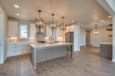 3694 SW 45th St, Redmond, OR 97756 - photo 6