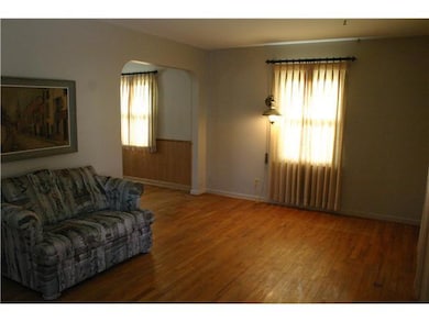 3427 Hagan St, Lansing, MI 48917 - photo 2