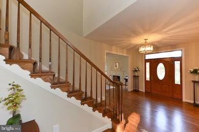 2009 Spring Branch Dr, Vienna, VA 22181 - photo 2