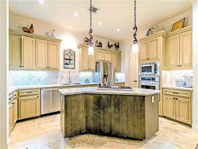 2427 Brun St, Houston, TX 77019 - photo 7