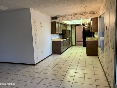 9707 W Terrace Ln, Sun City, AZ 85373 - photo 5